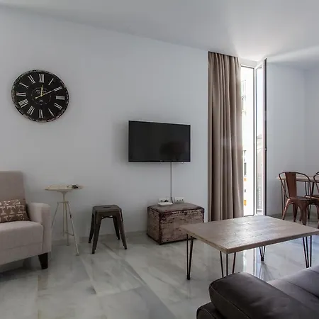 Levi Suites Sewilla