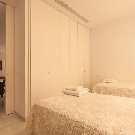 Levi Suites Sewilla